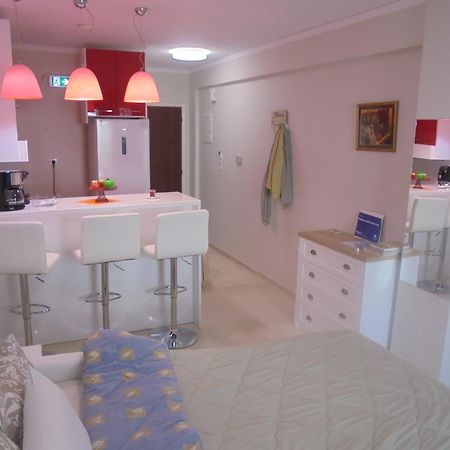 Modern Studio By The Sea Loutra Edipsou  Dış mekan fotoğraf