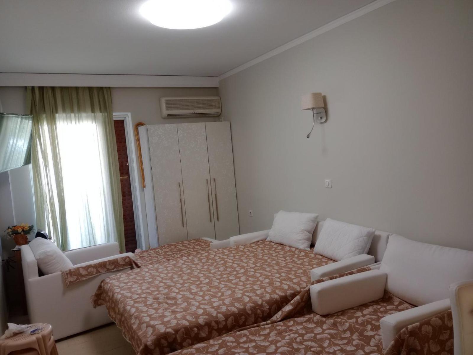 Modern Studio By The Sea Loutra Edipsou  Dış mekan fotoğraf