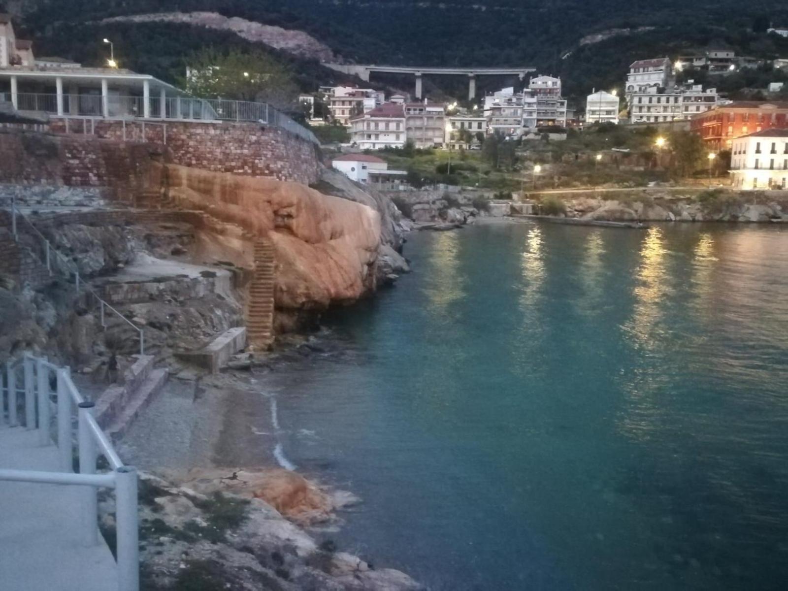 Modern Studio By The Sea Loutra Edipsou  Dış mekan fotoğraf